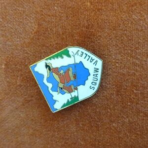 Rare Squaw Valley  Enamel Pin  Skiers Trees/ Snow/ American Indian Skiers
